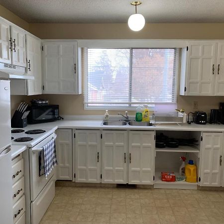 Mt Pleasant Nw 2 Bedrooms 500 YYC Екстериор снимка